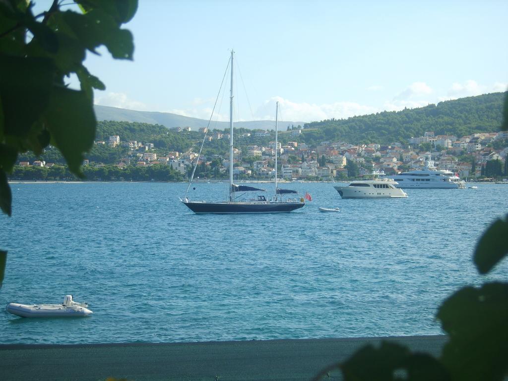 Apartments Iva Alla Trogir Exteriör bild