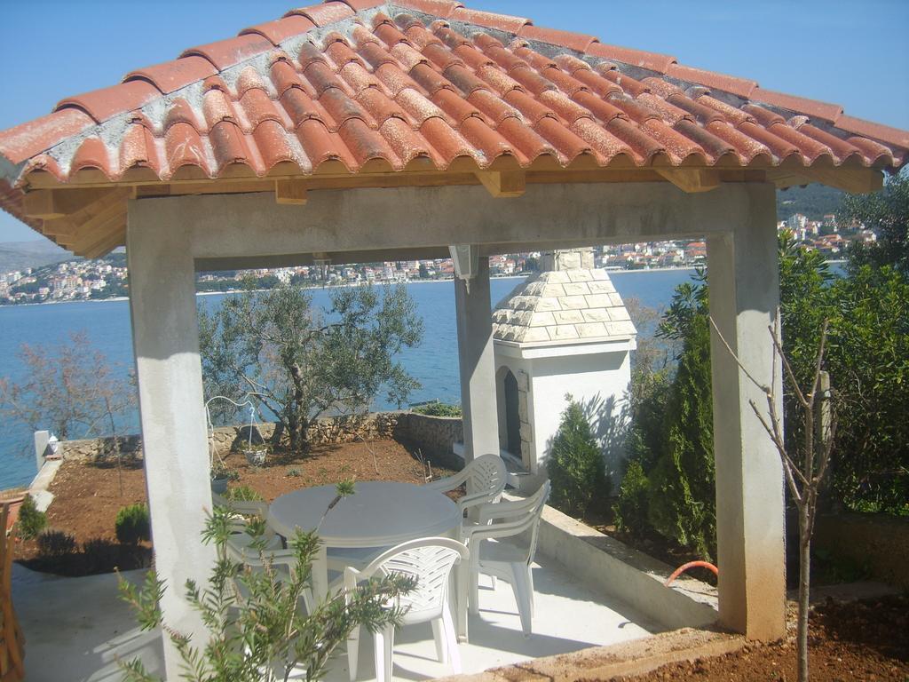 Apartments Iva Alla Trogir Rum bild