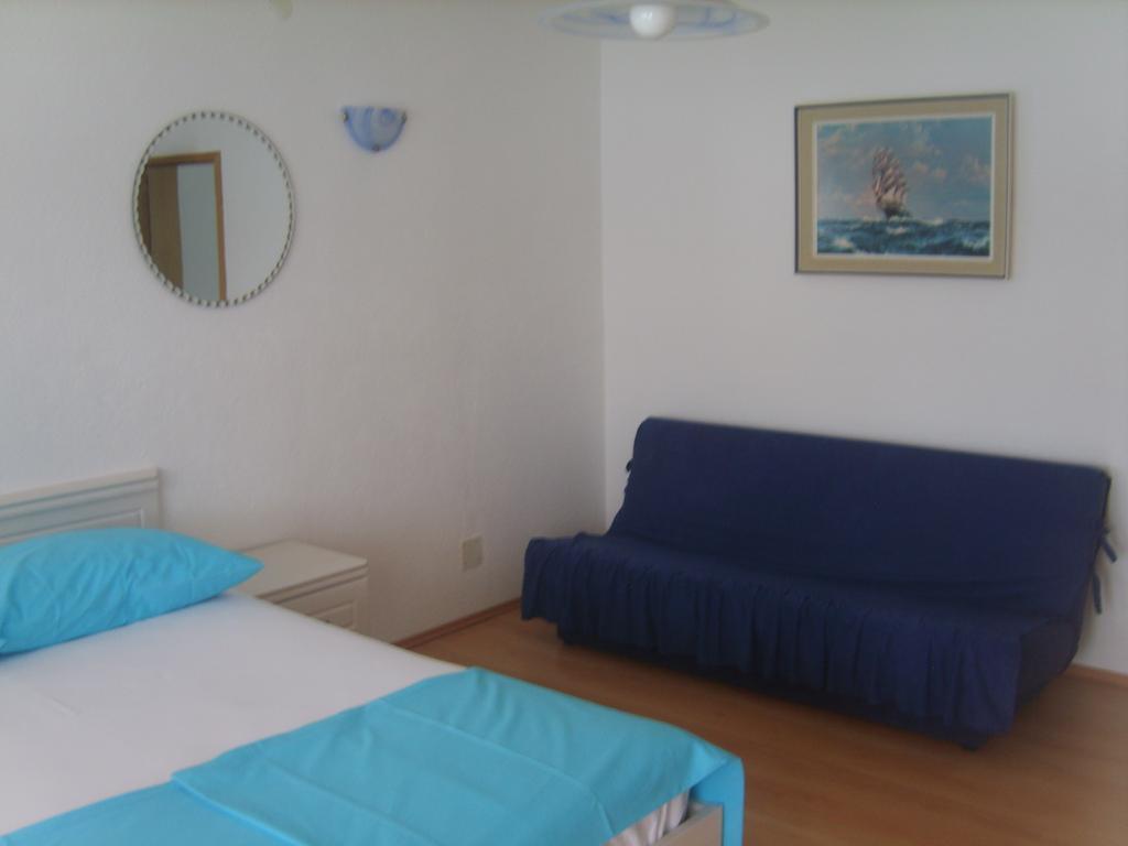 Apartments Iva Alla Trogir Rum bild